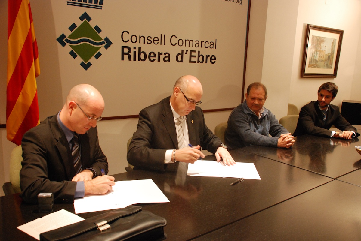 29-10-12 Signatura contracte Consorci Residus CESPA 1.jpg 29-10-12 Signatura contracte Consorci Residus CESPA 1.jpg